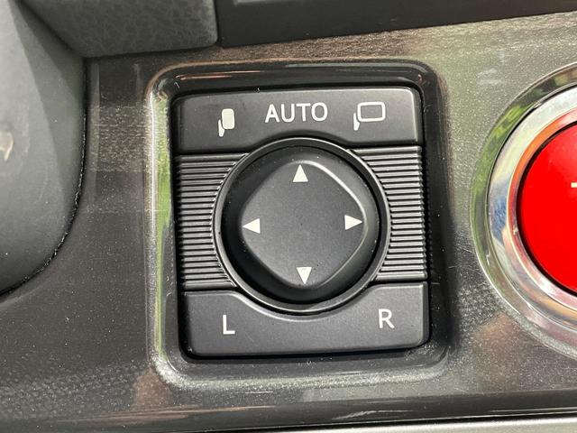 クラウンハイブリッド アスリートＧ　メーカーナビ　サンルーフ　バックカメラ　衝突被害軽減システム　禁煙車　電動リアゲート　レザーシート　前席シートエアコン　コーナーセンサー　スマートキー　ＨＩＤヘッド　ビルトインＥＴＣ　クルコン（39枚目）