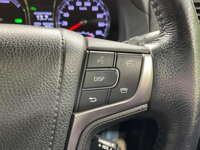 クラウンハイブリッド アスリートＧ　メーカーナビ　サンルーフ　バックカメラ　衝突被害軽減システム　禁煙車　電動リアゲート　レザーシート　前席シートエアコン　コーナーセンサー　スマートキー　ＨＩＤヘッド　ビルトインＥＴＣ　クルコン（42枚目）