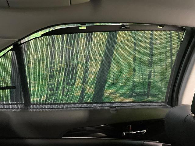 クラウンハイブリッド アスリートＧ　メーカーナビ　サンルーフ　バックカメラ　衝突被害軽減システム　禁煙車　電動リアゲート　レザーシート　前席シートエアコン　コーナーセンサー　スマートキー　ＨＩＤヘッド　ビルトインＥＴＣ　クルコン（59枚目）