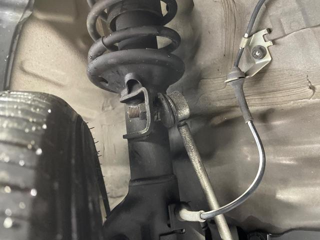 ＭＲワゴン Ｘ　ＣＤ再生　バックカメラ　スマートキー　オートエアコン　アイドリングストップ　ヘッドライトレベライザー　電動格納ミラー　純正１４インチアルミホイール　ドアバイザー　フロアマット　禁煙車（20枚目）