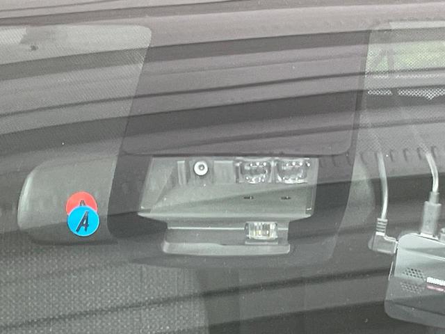 シエンタ ハイブリッド　ファンベースＸ　電動スライドドア　純正ＳＤナビ　バックカメラ　衝突被害軽減システム　禁煙車　ドラレコ　ビルトインＥＴＣ　オートハイビーム　車線逸脱警報　オートライト　オートエアコン　Ｂｌｕｅｔｏｏｔｈ　地デジ（5枚目）