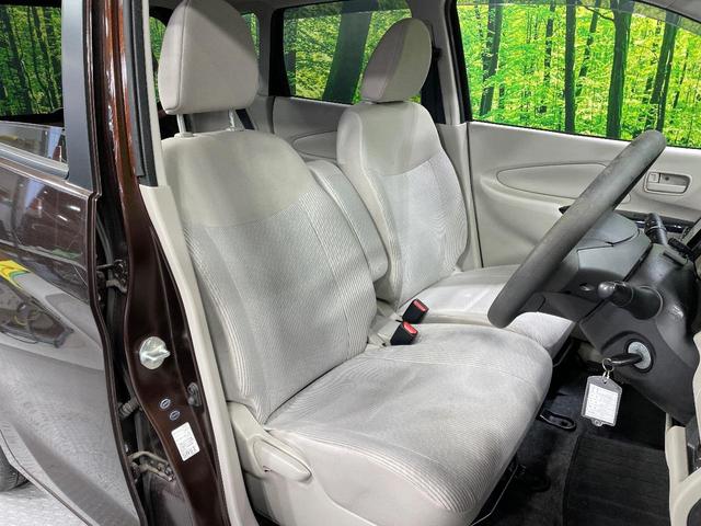 デイズ Ｊ　ＳＤナビ　禁煙車　純正１４インチホイール　ＣＤ　ＤＶＤ再生　キーレス　ドアバイザー　プライバシーガラス　ヘッドライトレベライザー（8枚目）