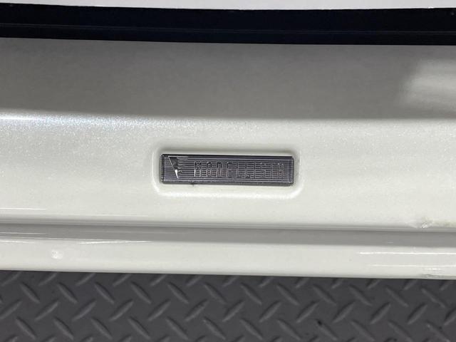 �y���f���X�^�G�A���z�l�C�̃��f���X�^�G�A���𑕒��I�N���}�̊O�ς����X�^�C���b�V���ɂȂ�A�X���ő��݊����ӂ��P��Ɂ􏫗������ւ��鎞�ɂ����Z�[���ɉe�����₷���A���l����l�C�̑����ł��I