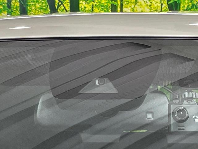 �y�g���^�Z�[�t�e�B�Z���X�z���s���ɑO���̎ԗ�����F�����A�Փ˂������Ȏ��͌x��ƃu���[�L�ŏՓˉ���Ɣ�Q�y�����A�V�X�g�B�����S�Ƀh���C�u�����y���݂��������܂��B