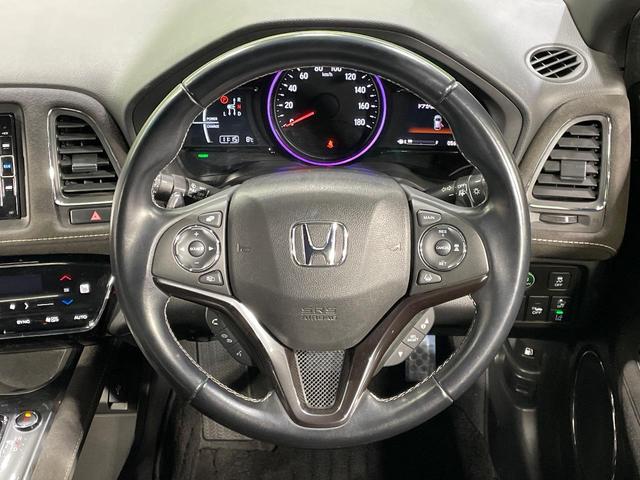 ヴェゼル ハイブリッドＲＳ・ホンダセンシング　パドルシフト　純正ナビ　バックカメラ　レーダークルーズコントロール　シートヒーター　ドライブレコーダー　ＬＥＤヘッドライト　純正１６インチアルミホイール　Ｂｌｕｅｔｏｏｔｈ再生　スマートキー　禁煙車（8枚目）