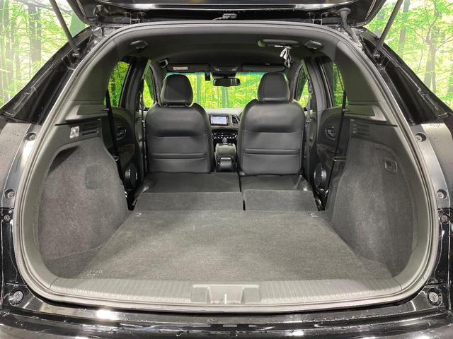 ヴェゼル ハイブリッドＲＳ・ホンダセンシング　パドルシフト　純正ナビ　バックカメラ　レーダークルーズコントロール　シートヒーター　ドライブレコーダー　ＬＥＤヘッドライト　純正１６インチアルミホイール　Ｂｌｕｅｔｏｏｔｈ再生　スマートキー　禁煙車（11枚目）