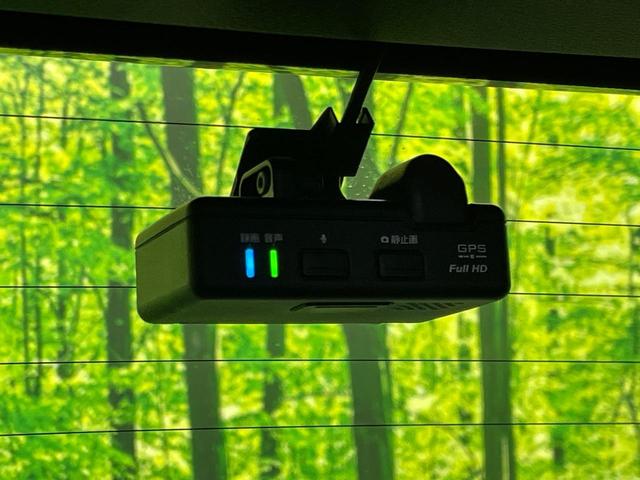 ヴェゼル ハイブリッドＲＳ・ホンダセンシング　パドルシフト　純正ナビ　バックカメラ　レーダークルーズコントロール　シートヒーター　ドライブレコーダー　ＬＥＤヘッドライト　純正１６インチアルミホイール　Ｂｌｕｅｔｏｏｔｈ再生　スマートキー　禁煙車（65枚目）