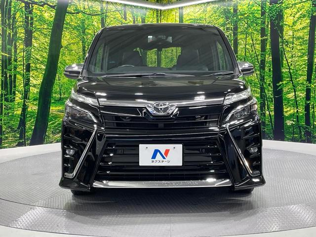 ヴォクシー ＺＳ　煌ＩＩＩ　両側電動ドア　純正ＳＤナビ　後席モニター　バックカメラ　衝突被害軽減システム　禁煙車　ハーフレザーシート　コーナーセンサー　スマートキー　ＬＥＤヘッド　ビルトインＥＴＣ　クルコン（14枚目）