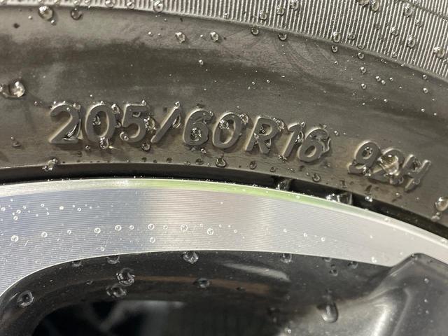 ヴォクシー ＺＳ　煌ＩＩＩ　両側電動ドア　純正ＳＤナビ　後席モニター　バックカメラ　衝突被害軽減システム　禁煙車　ハーフレザーシート　コーナーセンサー　スマートキー　ＬＥＤヘッド　ビルトインＥＴＣ　クルコン（26枚目）