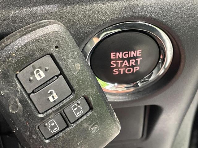 ヴォクシー ＺＳ　煌ＩＩＩ　両側電動ドア　純正ＳＤナビ　後席モニター　バックカメラ　衝突被害軽減システム　禁煙車　ハーフレザーシート　コーナーセンサー　スマートキー　ＬＥＤヘッド　ビルトインＥＴＣ　クルコン（37枚目）