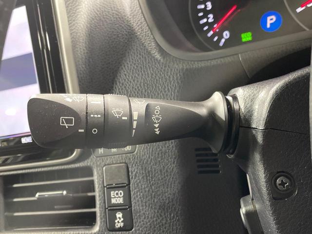 ヴォクシー ＺＳ　煌ＩＩＩ　両側電動ドア　純正ＳＤナビ　後席モニター　バックカメラ　衝突被害軽減システム　禁煙車　ハーフレザーシート　コーナーセンサー　スマートキー　ＬＥＤヘッド　ビルトインＥＴＣ　クルコン（42枚目）