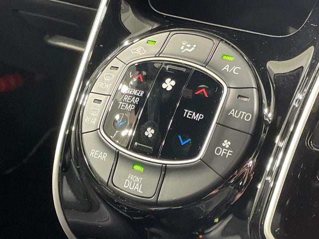 ヴォクシー ＺＳ　煌ＩＩＩ　両側電動ドア　純正ＳＤナビ　後席モニター　バックカメラ　衝突被害軽減システム　禁煙車　ハーフレザーシート　コーナーセンサー　スマートキー　ＬＥＤヘッド　ビルトインＥＴＣ　クルコン（45枚目）