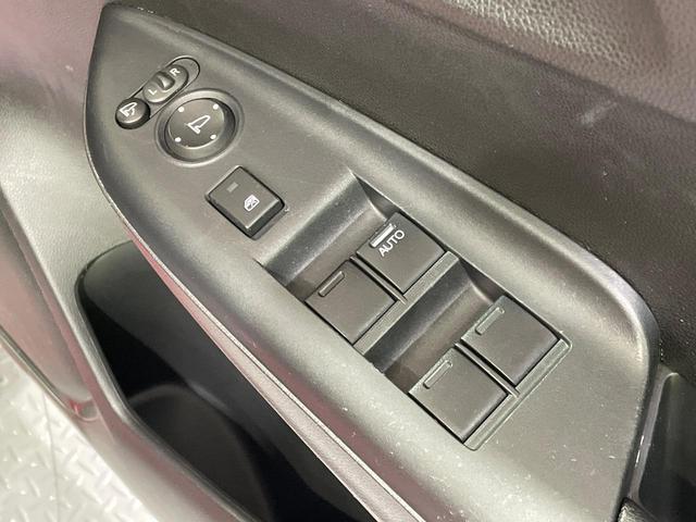 フィット １３Ｇ・Ｆパッケージ　純正ＳＤナビ　バックカメラ　禁煙車　ドラレコ　ＬＥＤヘッド　ＥＴＣ　オートエアコン　Ｂｌｕｅｔｏｏｔｈ　ＣＤ　ＤＶＤ再生　地デジ（33枚目）