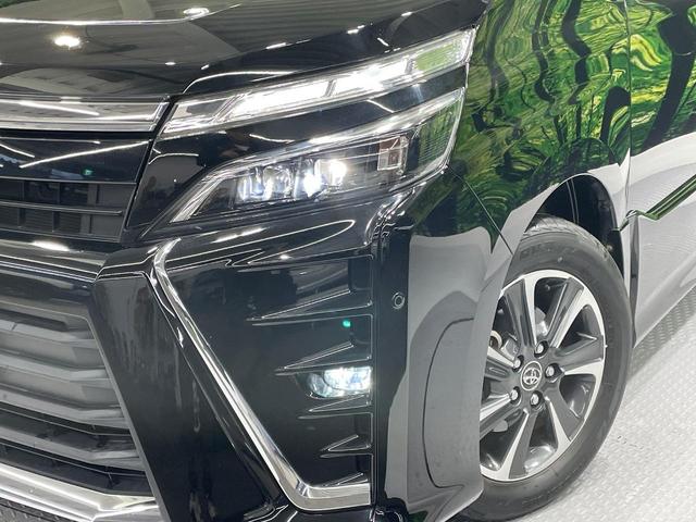 ヴォクシー ＺＳ　煌　両側電動ドア　純正ＳＤナビ　バックカメラ　衝突被害軽減システム　禁煙車　ドラレコ　スマートキー　ＬＥＤヘッド　ビルトインＥＴＣ　クルコン　純正１６インチアルミ　オートハイビーム　車線逸脱警報（12枚目）