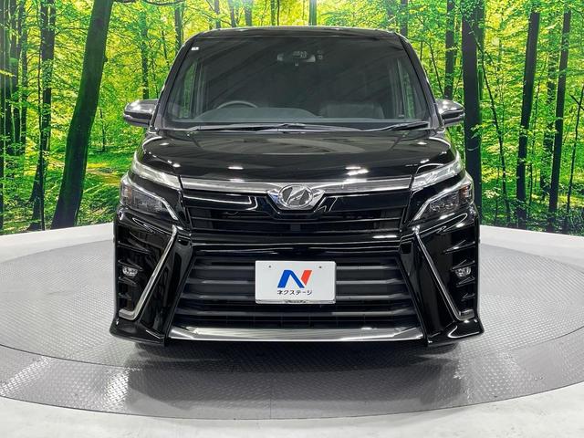 ヴォクシー ＺＳ　煌　両側電動ドア　純正ＳＤナビ　バックカメラ　衝突被害軽減システム　禁煙車　ドラレコ　スマートキー　ＬＥＤヘッド　ビルトインＥＴＣ　クルコン　純正１６インチアルミ　オートハイビーム　車線逸脱警報（14枚目）