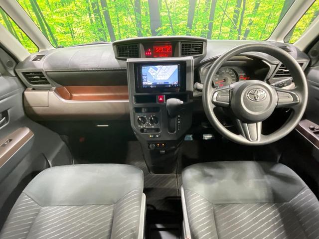 ルーミー Ｘ　Ｓ　ＳＤナビ　禁煙車　スマートアシスト　パワースライドドア　バックカメラ　ビルトインＥＴＣ　ドライブレコーダー　Ｂｌｕｅｔｏｏｔｈ接続可　フルセグ　前席シートヒーター　オートライト　スマートキー（2枚目）