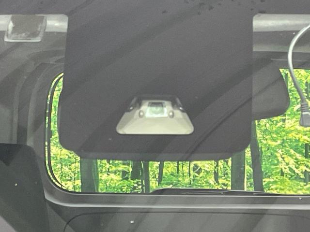 ルーミー Ｘ　Ｓ　ＳＤナビ　禁煙車　スマートアシスト　パワースライドドア　バックカメラ　ビルトインＥＴＣ　ドライブレコーダー　Ｂｌｕｅｔｏｏｔｈ接続可　フルセグ　前席シートヒーター　オートライト　スマートキー（3枚目）