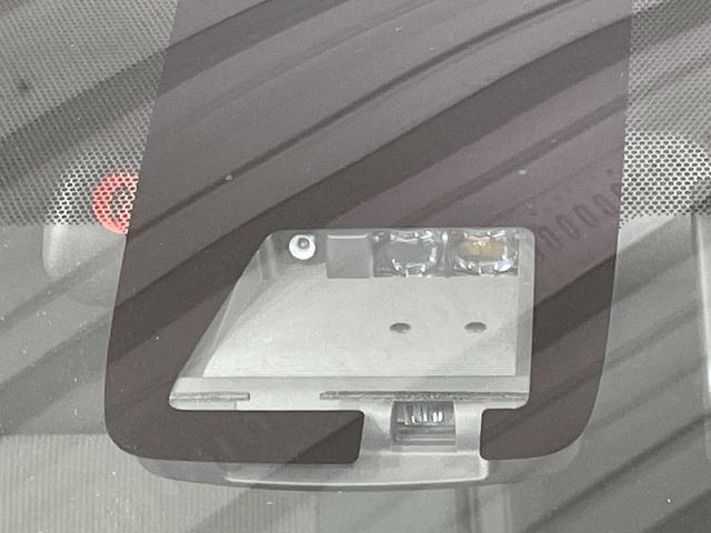 アクア Sスタイルブラック 純正SDナビ 衝突被害軽減システム 禁煙車 ドラレコ コーナーセンサー スマートキー LEDヘッド ビルトインETC オートハイビーム 車線逸脱警報 オートライト オートエアコン Bluetooth(4枚目)