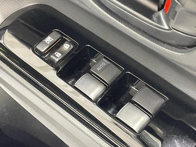 アクア Sスタイルブラック 純正SDナビ 衝突被害軽減システム 禁煙車 ドラレコ コーナーセンサー スマートキー LEDヘッド ビルトインETC オートハイビーム 車線逸脱警報 オートライト オートエアコン Bluetooth(32枚目)