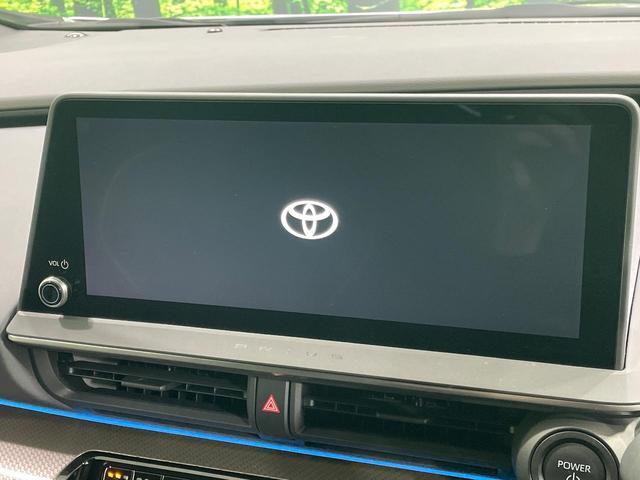 プリウス Ｚ　１２．３インチディスプレイ　全周囲カメラ　デジタルインナーミラー　レーダークルーズコントロール　メモリー機能付パワーシート　ステアリングヒーター　パワーバックドア　ＥＴＣ２．０　スマートキー　禁煙車（3枚目）