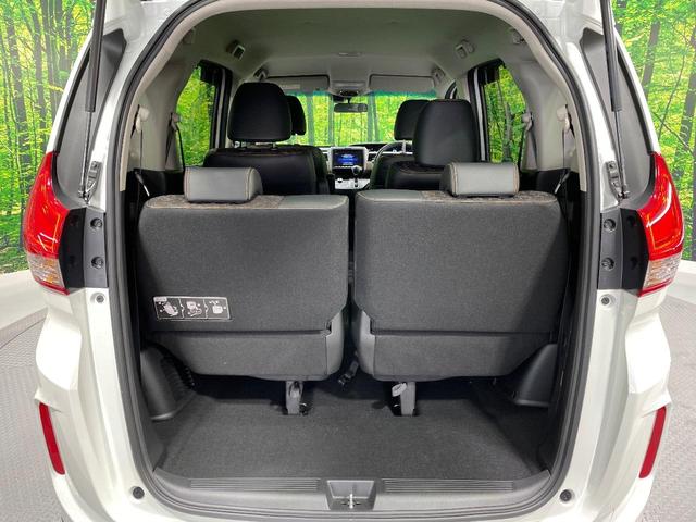 フリード クロスター・ホンダセンシング　両側電動ドア　純正９インチナビ　バックカメラ　衝突被害軽減システム　レーダークルーズコントロール　禁煙車　ハーフレザーシート　スマートキー　ＬＥＤヘッド　ビルトインＥＴＣ　純正１５インチアルミホイール（50枚目）