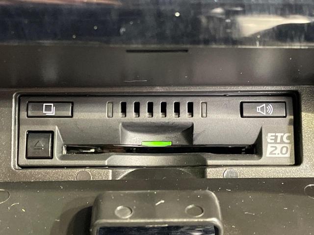 ヴォクシー Ｘ　電動スライドドア　純正ＳＤナビ　バックカメラ　衝突被害軽減システム　コーナーセンサー　スマートキー　ＬＥＤヘッド　ＥＴＣ２．０　クルコン　純正１５インチアルミ　オートハイビーム　　オートライト（7枚目）