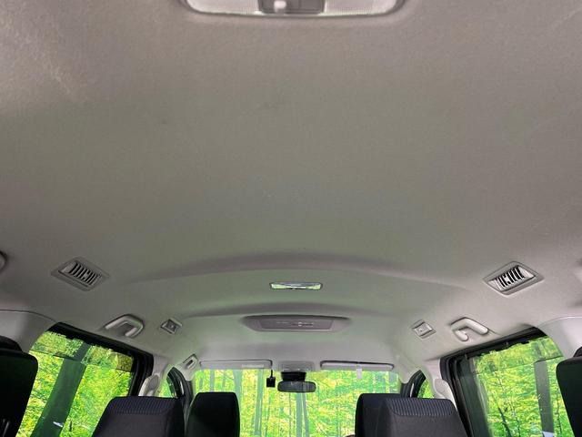 ヴォクシー Ｘ　電動スライドドア　純正ＳＤナビ　バックカメラ　衝突被害軽減システム　コーナーセンサー　スマートキー　ＬＥＤヘッド　ＥＴＣ２．０　クルコン　純正１５インチアルミ　オートハイビーム　　オートライト（37枚目）