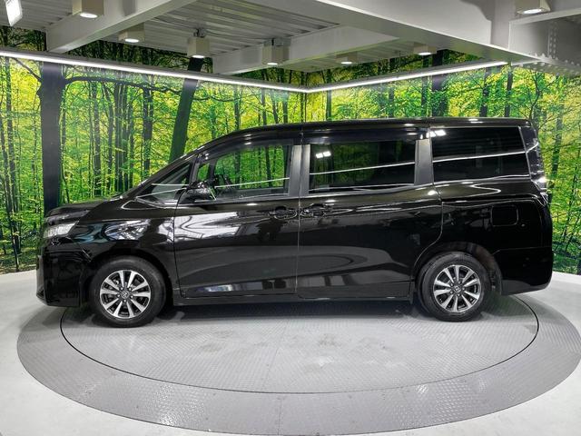 ヴォクシー Ｘ　電動スライドドア　純正ＳＤナビ　バックカメラ　衝突被害軽減システム　コーナーセンサー　スマートキー　ＬＥＤヘッド　ＥＴＣ２．０　クルコン　純正１５インチアルミ　オートハイビーム　　オートライト（61枚目）