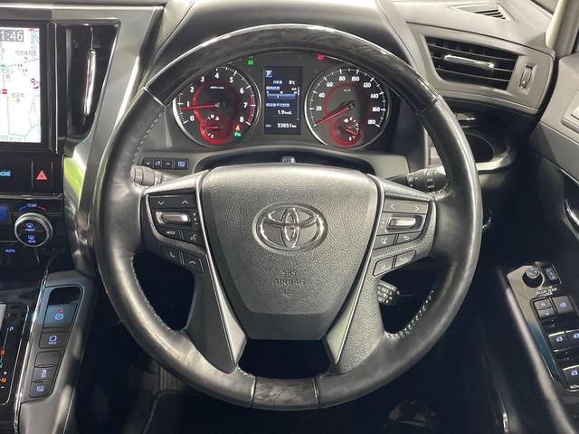 アルファード ２．５Ｓ　Ｃパッケージ　サンルーフ　後席モニター　両側電動ドア　純正ＳＤナビ　バックカメラ　衝突被害軽減システム　レーダークルーズ　禁煙車　電動リアゲート　ハーフレザーシート　シートエアコン　シートヒーター　純正アルミ（12枚目）