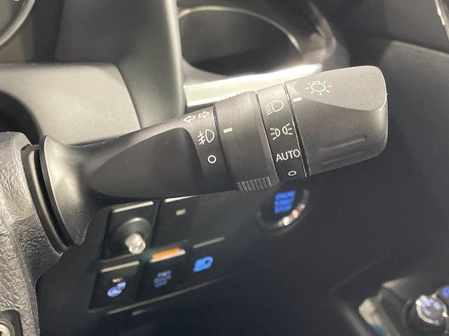 アルファード ２．５Ｓ　Ｃパッケージ　サンルーフ　後席モニター　両側電動ドア　純正ＳＤナビ　バックカメラ　衝突被害軽減システム　レーダークルーズ　禁煙車　電動リアゲート　ハーフレザーシート　シートエアコン　シートヒーター　純正アルミ（58枚目）