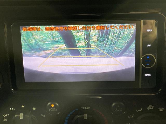 ＦＪクルーザー ブラックカラーパッケージ　４ＷＤ　純正ＳＤナビ　オールテレーン　バックカメラ　禁煙車　コーナーセンサー　ＥＴＣ　ドラレコ　クルコン　純正１７インチアルミ　Ｂｌｕｅｔｏｏｔｈ　ＣＤ　ＤＶＤ再生　フルセグ（4枚目）