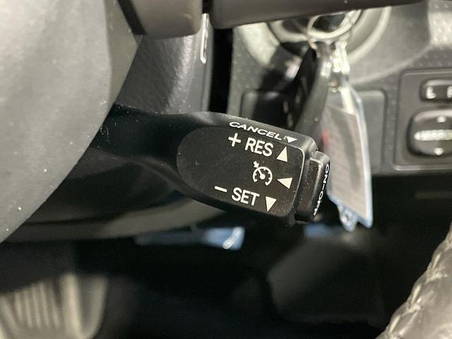 ＦＪクルーザー ブラックカラーパッケージ　４ＷＤ　純正ＳＤナビ　オールテレーン　バックカメラ　禁煙車　コーナーセンサー　ＥＴＣ　ドラレコ　クルコン　純正１７インチアルミ　Ｂｌｕｅｔｏｏｔｈ　ＣＤ　ＤＶＤ再生　フルセグ（6枚目）