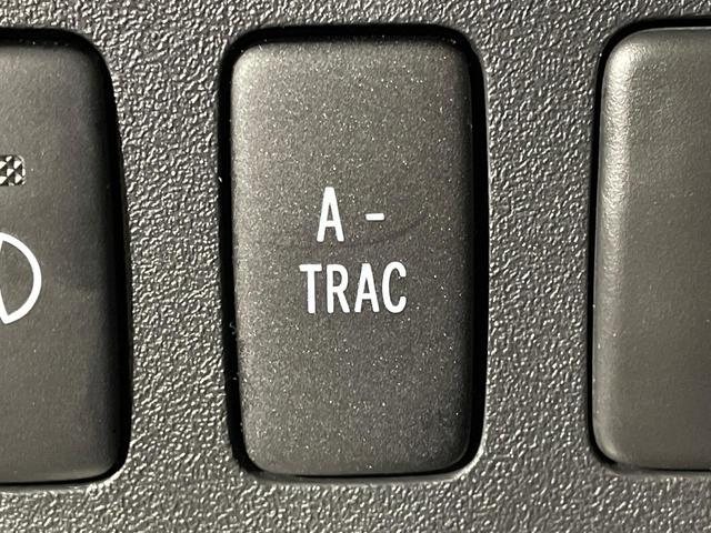 ＦＪクルーザー ブラックカラーパッケージ　４ＷＤ　純正ＳＤナビ　オールテレーン　バックカメラ　禁煙車　コーナーセンサー　ＥＴＣ　ドラレコ　クルコン　純正１７インチアルミ　Ｂｌｕｅｔｏｏｔｈ　ＣＤ　ＤＶＤ再生　フルセグ（29枚目）