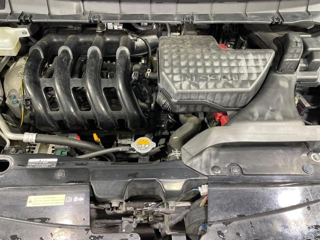 セレナ ハイウェイスター　両側電動ドア　純正ＳＤナビ　後席モニター　全周囲カメラ　衝突被害軽減システム　禁煙車　ドラレコ　スマートキー　ＬＥＤヘッド　ビルトインＥＴＣ　クルコン　純正１６インチアルミ　オートライト（18枚目）