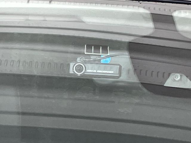 セレナ ハイウェイスター　両側電動ドア　純正ＳＤナビ　後席モニター　全周囲カメラ　衝突被害軽減システム　禁煙車　ドラレコ　スマートキー　ＬＥＤヘッド　ビルトインＥＴＣ　クルコン　純正１６インチアルミ　オートライト（29枚目）