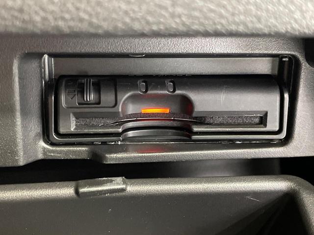 セレナ ハイウェイスター　両側電動ドア　純正ＳＤナビ　後席モニター　全周囲カメラ　衝突被害軽減システム　禁煙車　ドラレコ　スマートキー　ＬＥＤヘッド　ビルトインＥＴＣ　クルコン　純正１６インチアルミ　オートライト（30枚目）