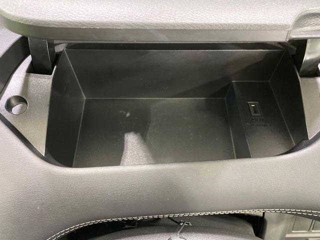 セレナ ハイウェイスター　両側電動ドア　純正ＳＤナビ　後席モニター　全周囲カメラ　衝突被害軽減システム　禁煙車　ドラレコ　スマートキー　ＬＥＤヘッド　ビルトインＥＴＣ　クルコン　純正１６インチアルミ　オートライト（49枚目）