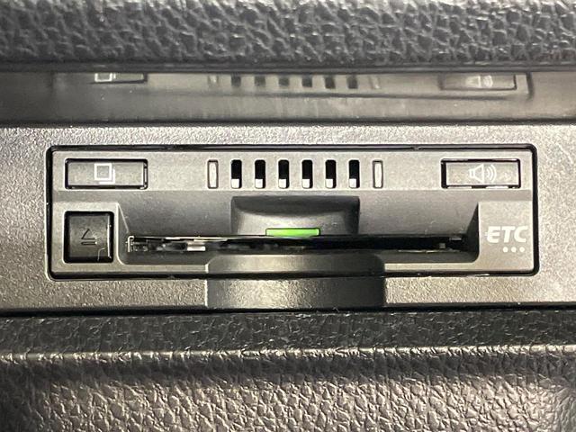 ヴォクシー ハイブリッドＺＳ　煌ＩＩ　両側電動ドア　純正ＳＤナビ　バックカメラ　衝突被害軽減システム　禁煙車　ドラレコ　コーナーセンサー　スマートキー　ＬＥＤヘッド　ビルトインＥＴＣ　クルコン　純正１６インチアルミ　車線逸脱警報（32枚目）