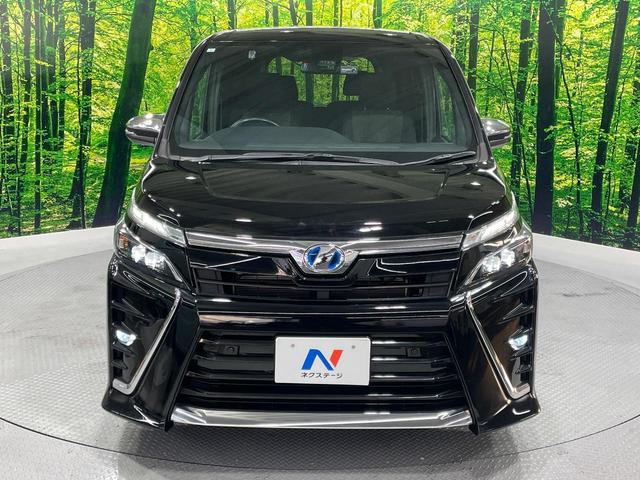 ヴォクシー ハイブリッドＺＳ　煌ＩＩ　両側電動ドア　純正ＳＤナビ　バックカメラ　衝突被害軽減システム　禁煙車　ドラレコ　コーナーセンサー　スマートキー　ＬＥＤヘッド　ビルトインＥＴＣ　クルコン　純正１６インチアルミ　車線逸脱警報（57枚目）