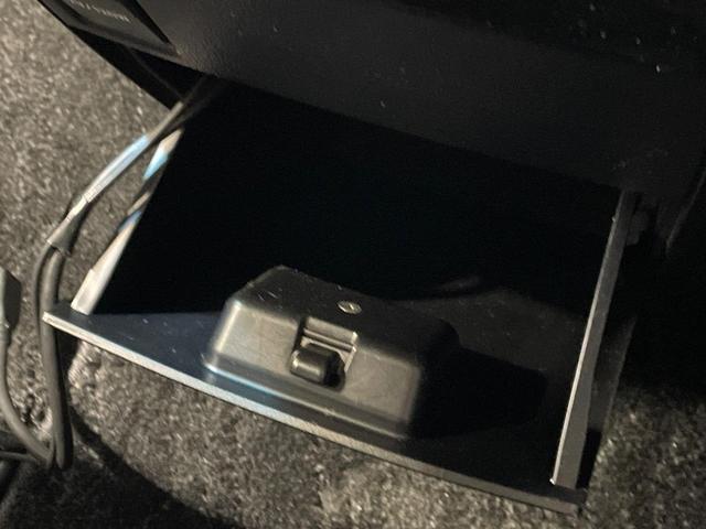 アルファード 2.5S 両側電動ドア 後席モニター ディスプレイオーディオ バックカメラ 衝突被害軽減システム コーナーセンサー LEDヘッド純正18インチアルミ デジタルインナーミラー オートマチックハイビーム 禁煙車(46枚目)