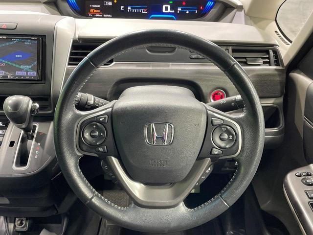 �y�����v�����X�e�A�����O�z�㎿�Ȋv���g�p���邱�ƂŁA��ɂ����������݂ƂĂ��^�]���₷���n���h���ł���