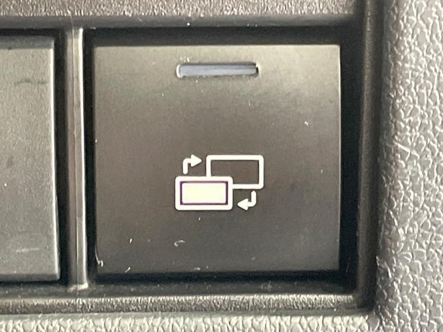 アルファード Ｚ　純正１４型ナビ　左右独立ムーンルーフ　電動サイドステップ　両側電動ドア　後席モニター　全周囲カメラ　衝突被害軽減システム　レーダークルーズ　禁煙車　電動リアゲート　前中列シートエアコン（42枚目）