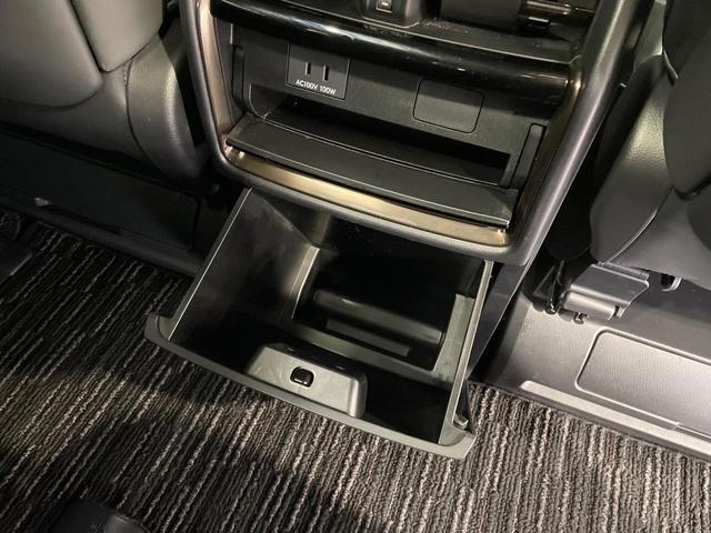 アルファード Ｚ　純正１４型ナビ　左右独立ムーンルーフ　電動サイドステップ　両側電動ドア　後席モニター　全周囲カメラ　衝突被害軽減システム　レーダークルーズ　禁煙車　電動リアゲート　前中列シートエアコン（58枚目）