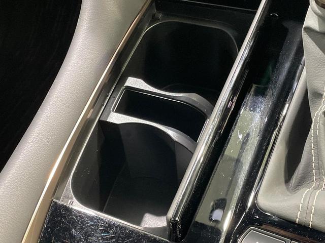 アルファード Ｚ　純正１４型ナビ　左右独立ムーンルーフ　電動サイドステップ　両側電動ドア　後席モニター　全周囲カメラ　衝突被害軽減システム　レーダークルーズ　禁煙車　電動リアゲート　前中列シートエアコン（59枚目）