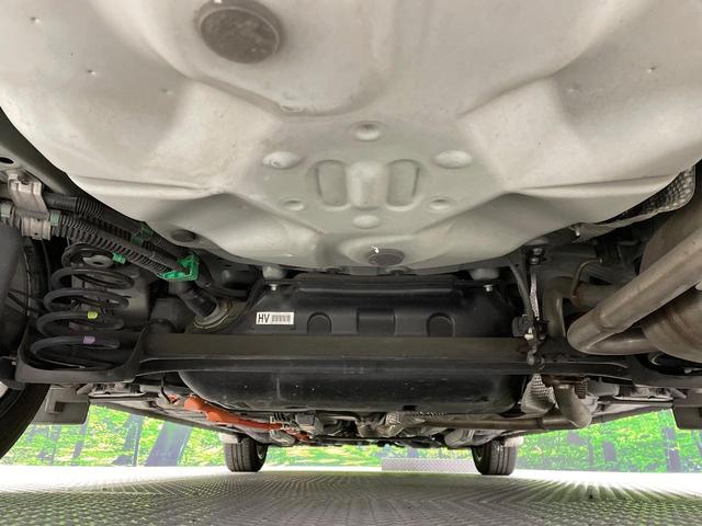 カローラフィールダー ハイブリッドＧ　純正ＳＤナビ　バックカメラ　禁煙車　ドラレコ　スマートキー　ビルトインＥＴＣ　オートライト　オートエアコン　Ｂｌｕｅｔｏｏｔｈ　ＬＥＤヘッドライト　プライバシーガラス　衝突安全ボディ（19枚目）