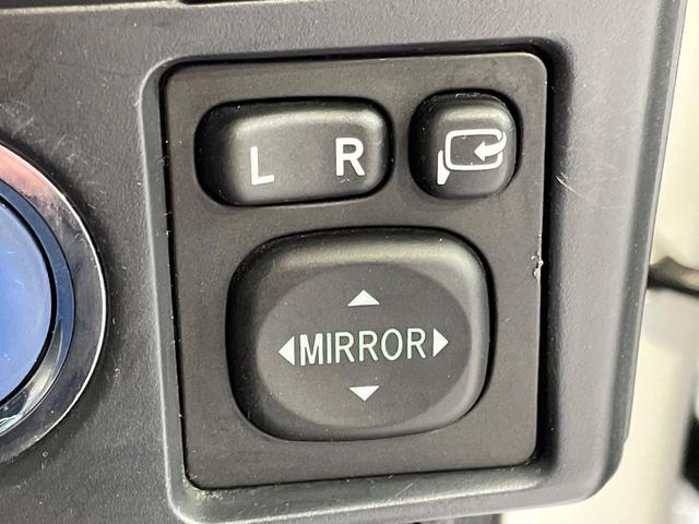 カローラフィールダー ハイブリッドＧ　純正ＳＤナビ　バックカメラ　禁煙車　ドラレコ　スマートキー　ビルトインＥＴＣ　オートライト　オートエアコン　Ｂｌｕｅｔｏｏｔｈ　ＬＥＤヘッドライト　プライバシーガラス　衝突安全ボディ（26枚目）