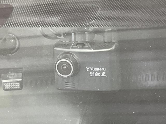 プリウスアルファ Ｓツーリングセレクション　純正８型ナビ　バックカメラ　禁煙車　ＬＥＤヘッド　ビルトインＥＴＣ　純正１７インチアルミ　オートライト　オートエアコン　Ｂｌｕｅｔｏｏｔｈ　ＣＤ　ＤＶＤ再生　フルセグ（5枚目）