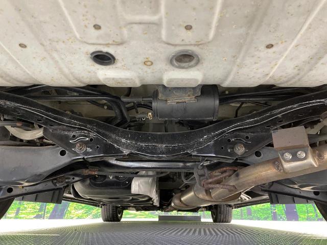 エルグランド ２５０ハイウェイスターアーバンクロム　両側電動ドア　ＨＤＤナビ　後席モニター　全周囲カメラ　禁煙車　コーナーセンサー　スマートキー　ＨＩＤヘッド　ビルトインＥＴＣ　純正１８インチアルミ　オートライト　デュアルエアコン　リアエアコン（19枚目）