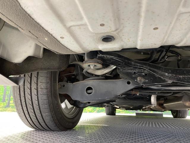 エルグランド ２５０ハイウェイスターアーバンクロム　両側電動ドア　ＨＤＤナビ　後席モニター　全周囲カメラ　禁煙車　コーナーセンサー　スマートキー　ＨＩＤヘッド　ビルトインＥＴＣ　純正１８インチアルミ　オートライト　デュアルエアコン　リアエアコン（21枚目）