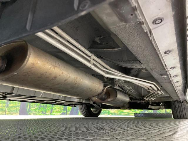 エルグランド ２５０ハイウェイスターアーバンクロム　両側電動ドア　ＨＤＤナビ　後席モニター　全周囲カメラ　禁煙車　コーナーセンサー　スマートキー　ＨＩＤヘッド　ビルトインＥＴＣ　純正１８インチアルミ　オートライト　デュアルエアコン　リアエアコン（23枚目）